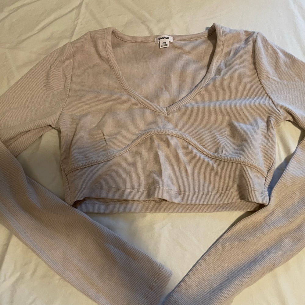 GARAGE long sleeve crop top